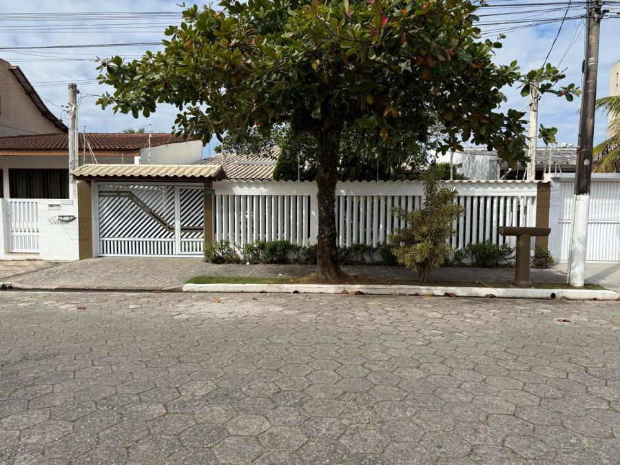 Casa Alto Padrão - Venda - Centro - Itanhaém - SP