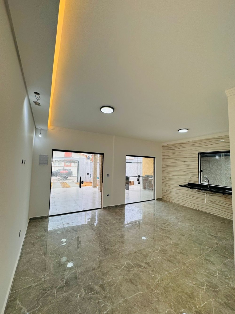 Casa Alto Padrão - Venda - Jardim Regina - Itanhaém - SP